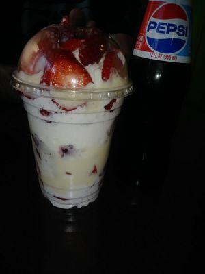 Fresas con crema - fruit with cream