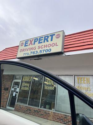 Expert Driving School