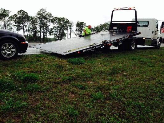 Paul from A Budget Towing assisting on I75, Ft Myers, FL