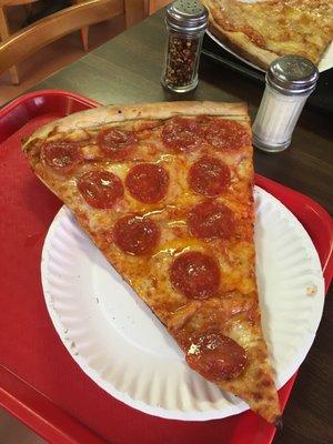 Large pepperoni slice