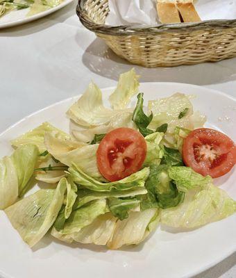 House salad with bread