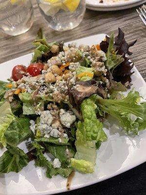 House salad with blue cheese crumbles