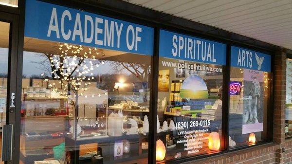 store front in College Square in Lisle,IL