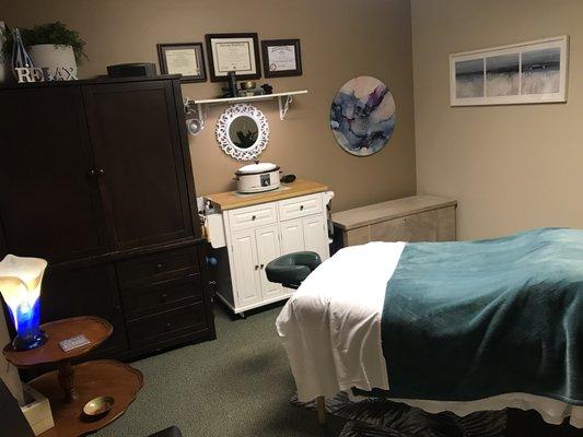 Peaceful Escape Spa, 315 Burton Rd, New London, WI  54961