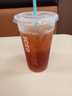 Sweet tea with raspberry shot