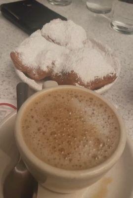 Cafe au lait and beignets