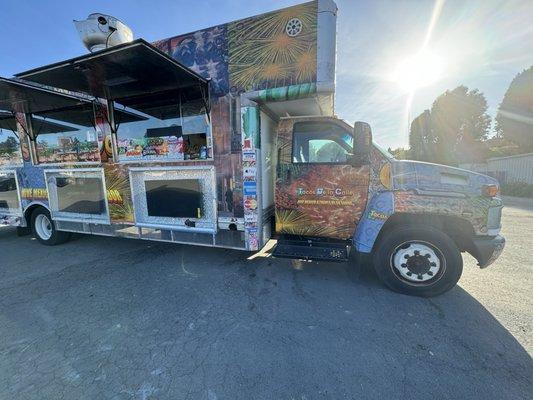 The truck on appian way in El Sobrante