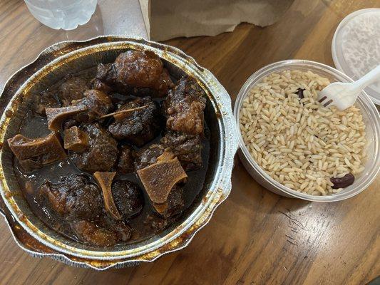 Oxtail with Rice and Peas