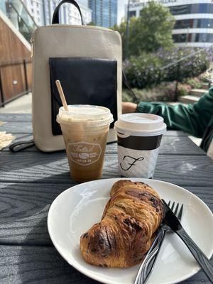 Cold brew, latte, chocolate croissant