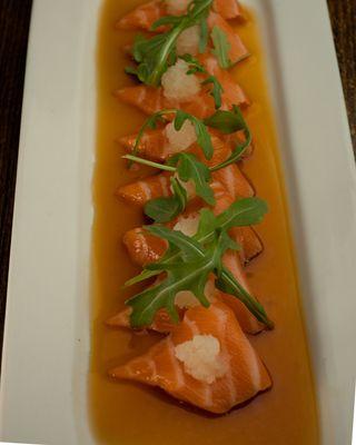 Salmon carpaccio