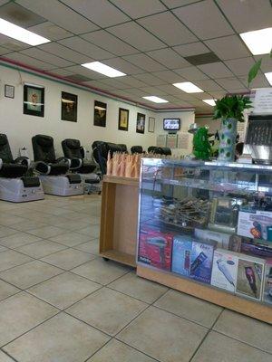 Plenty of pedicure chairs but only 3workers