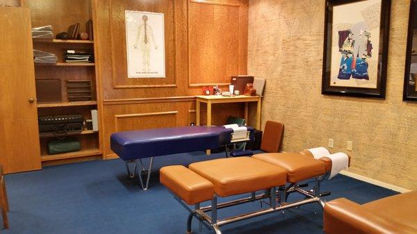 The treatment room.