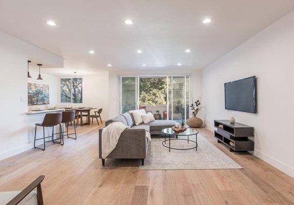 Franklin Avenue - Living Room