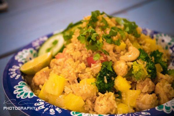 Vegan pineapple fried rice !