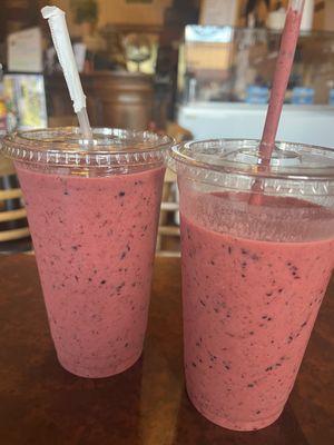 Pomegranate berry smoothie!