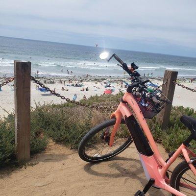 My precious Specialized Como at the beach...Will miss my Creamsicle color!