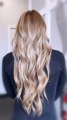 Full custom blonding + Toner