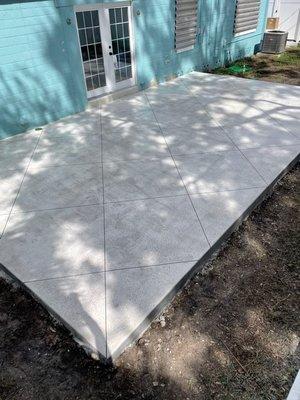 Seamless Skin Stamped Concrete (Travertine)