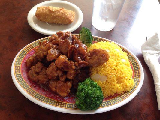 Orange Chicken Lunch Special! Great meal for about $6 bucks