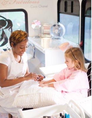 Have your next little ladies birthday party with us in our mobile nail truck