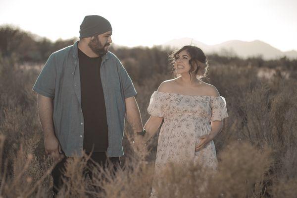 Couple's maternity photo shoot