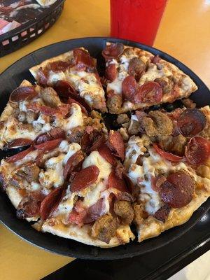 Razorback pizza