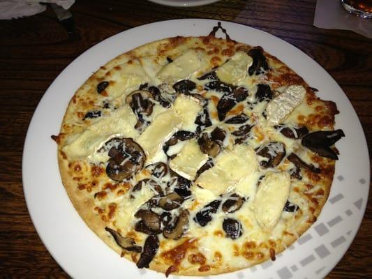 Wild mushroom pizza