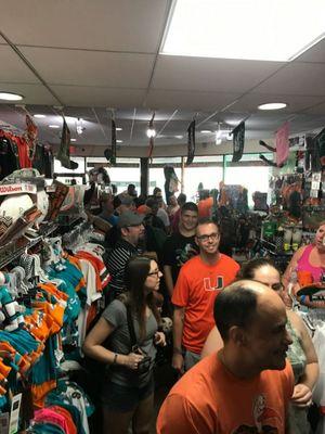 Standing in line waiting  to meet Miami Hurricanes Tight End and 2017 1st Round draft pick David Njoku.