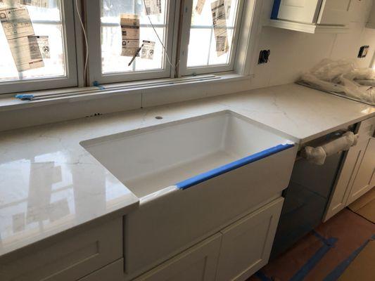 Farmhouse sink