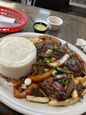 Lomo Saltado