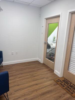 Waiting room / Entrance