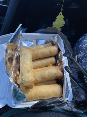 Literally the best egg rolls in Milwaukee!! Fresh out the fryer so good always fresh made with love