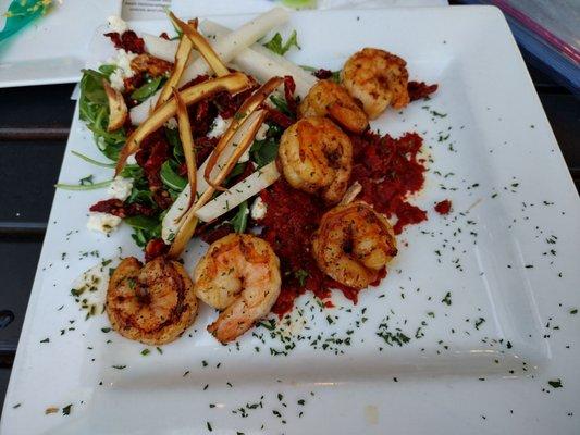 Grilled shrimp arugula salad..yum