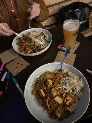 Tofu and chicken pad thai