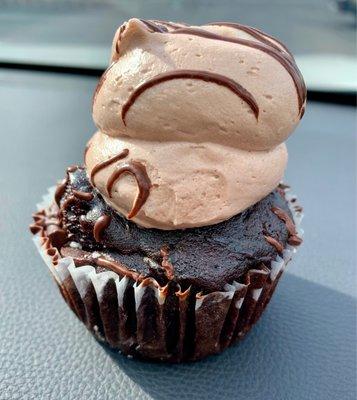 Barracuda vegan cupcake