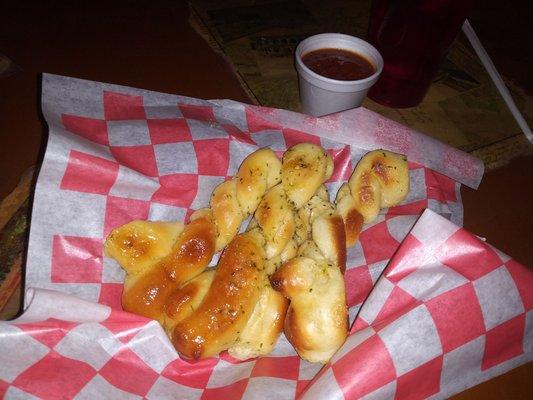 Wonderful breadsticks! Good as leftovers also. Complementary.