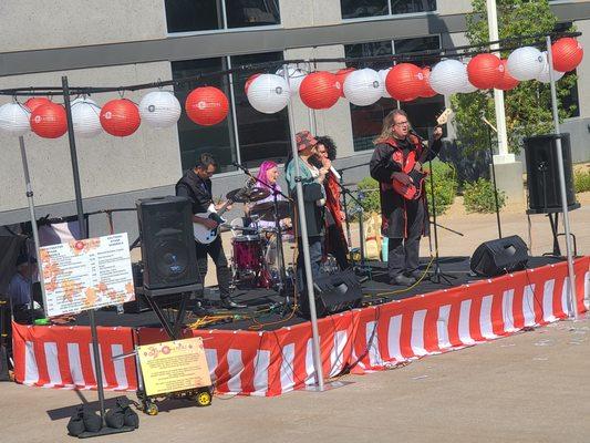 2024 Aki Matsuri rock band. It was okay, but like this it was an up and down sensation. Will it stay good? Or will it go back down?