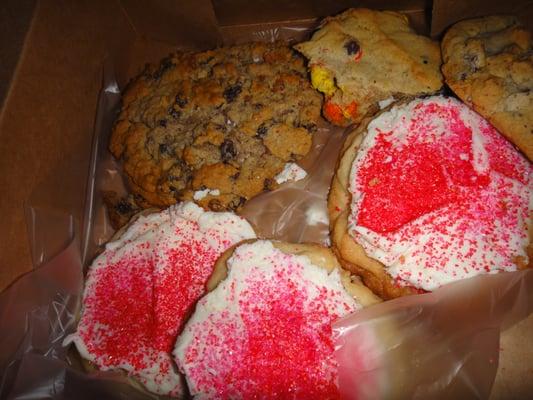 Maria's amazing sugar cookies, oatmeal and M&M.