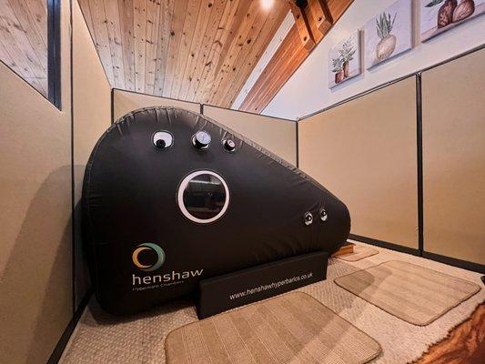 Recline Hyperbaric Oxygen Therapy (HBOT) Chamber