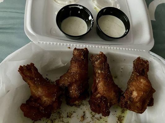 1/2 Bucket Lemon Pepper Wings French Fries