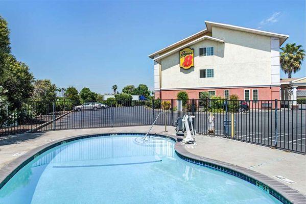 Super 8 by Wyndham Sacramento/Florin Rd