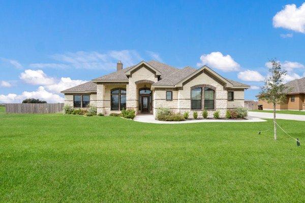 The home of your dreams under the big Texas sky!