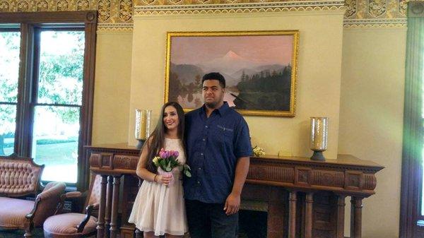 An INTIMATE Wedding at the beautiful Marshal House on Officers Row in Downtown Vancouver, WA!