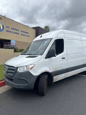 Fixed van in 20 minutes for tires pressure and diagnostic