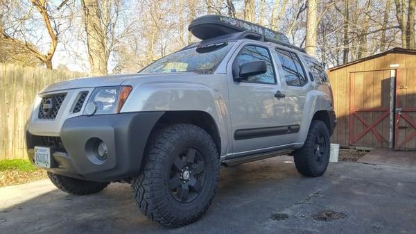 My xterra after lift and tires done by Forza