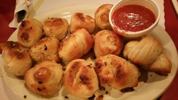 Garlic knots