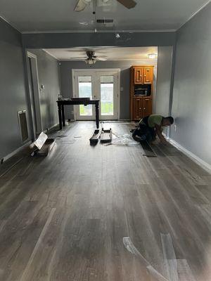 Living room lv flooring installation!