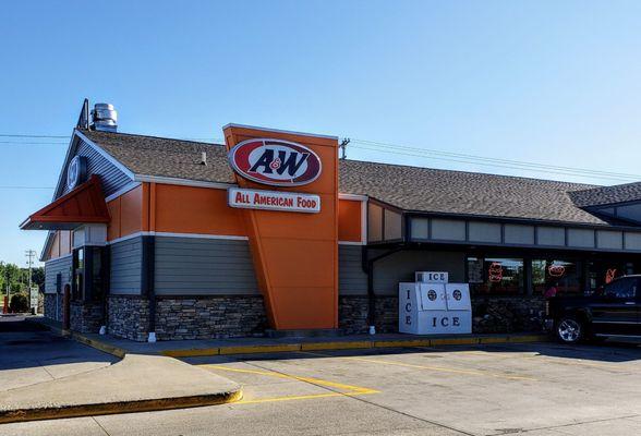 Storefront for A&W Mt. Morris