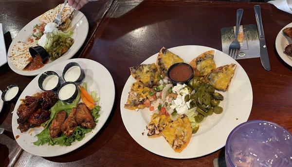 Nachos Royale, Beef and Chicken Quesadillas, Traditional wings (naked and teriyaki)