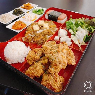 Bento with fried chicken and Spam Musubi